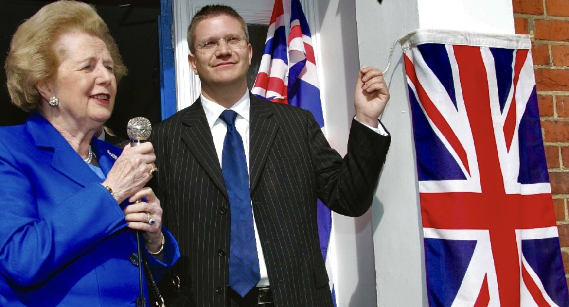 AndrewRosindell's tweet photo. This week, I am proud to have reached a milestone in the political history of Romford, by becoming the longest serving Member of Parliament, having been in office for a total of 8442 days, as the seventeenth MP since the constituency was created in 1885. Thank you, Romford! 🇬🇧🏴󠁧󠁢󠁥󠁮󠁧󠁿 https://t.co/schMxj0UU9