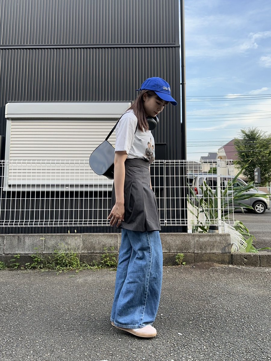 9813_na's tweet photo. 韓国ぽいコーデだった日👧🏼📧念願のヘッドフォン嬉しい〜🎧 https://t.co/sGfRjQqO8k