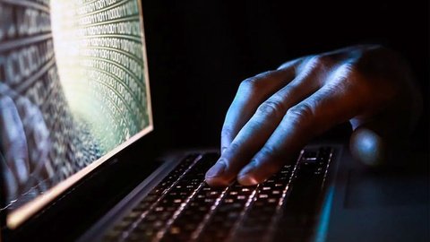 guncel1tekno's tweet photo. Dünya genelinde yazılım sistemleri çöktü‼️

◾ ABD merkezli teknoloji şirketi Microsoft’un sisteminde yaşanan arıza, havalimanları, bankalar ve hastaneler gibi pek çok sektörde internet hizmetlerinde kesintiye neden oldu. https://t.co/PSIjrW5hKV