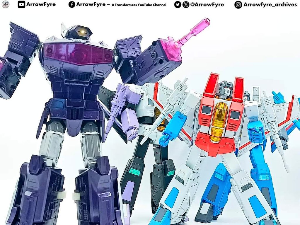 ArrowFyre's tweet photo. "Destroy the launch pad, let none escape!"
Cloud9 Quakeblast, Deformation Space Skywarp, Starscream & Thundercracker 📷
#Transformers #DeformationSpace #Shockwave #Skywarp #Starscream #Thundercracker #Cloud9 #Quakeblast #Masterpiece #3rdpartytransformers #Decepticons https://t.co/nP1G3q2csY