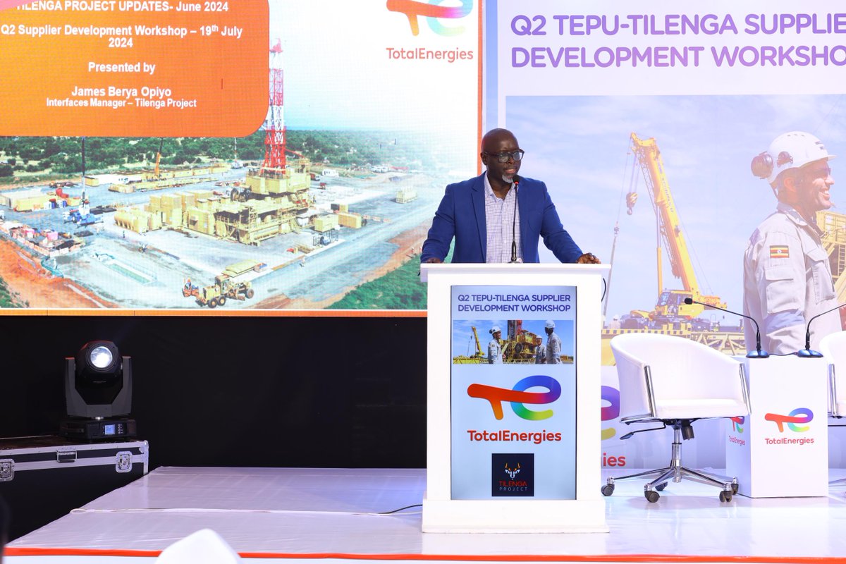 TotalEnergiesUG's tweet photo. @BeryaJames, Our Interfaces Manager, presented the current phase of project development for the #TilengaProject. 

Enabling Infrastructure: 
✍️Industrial Area​ Site preparation​ (Mota Engil). Overall progress reached 99.8% by the end of June 2024.
✍️Mota Engil has completed the handover of all the CPF platforms, OSB+OC, and GNA05 well-pad section. 
✍️N1 Access Road complete. Work on all 12 internal roads completed. 
✍️External drainage. Retention Pond 1 works are underway, and close to completion. #CreatingSharedValue
1/3