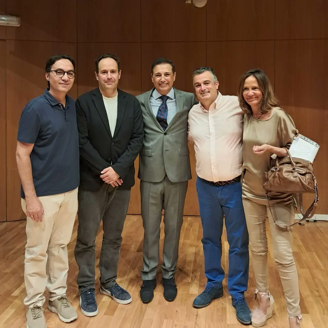 gpopularcuenca's tweet photo. 🐂 Barambio y Niño, acompañados de @JoseMartinBuroM, han asistido al acto de presentación del cartel de la Feria Taurina de San Julián 2024, que una vez más vuelve poner a Cuenca en el epicentro de la temporada nacional con las máximas figuras del toreo y a las revelaciones https://t.co/LQxYAL8jiv