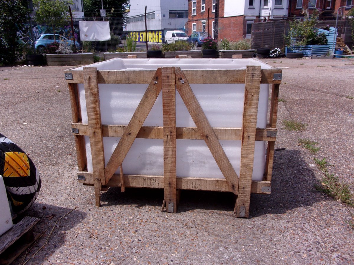 folkestoneshed's tweet image. Fabulous job El and Phil, next job lined up! New tree planter.