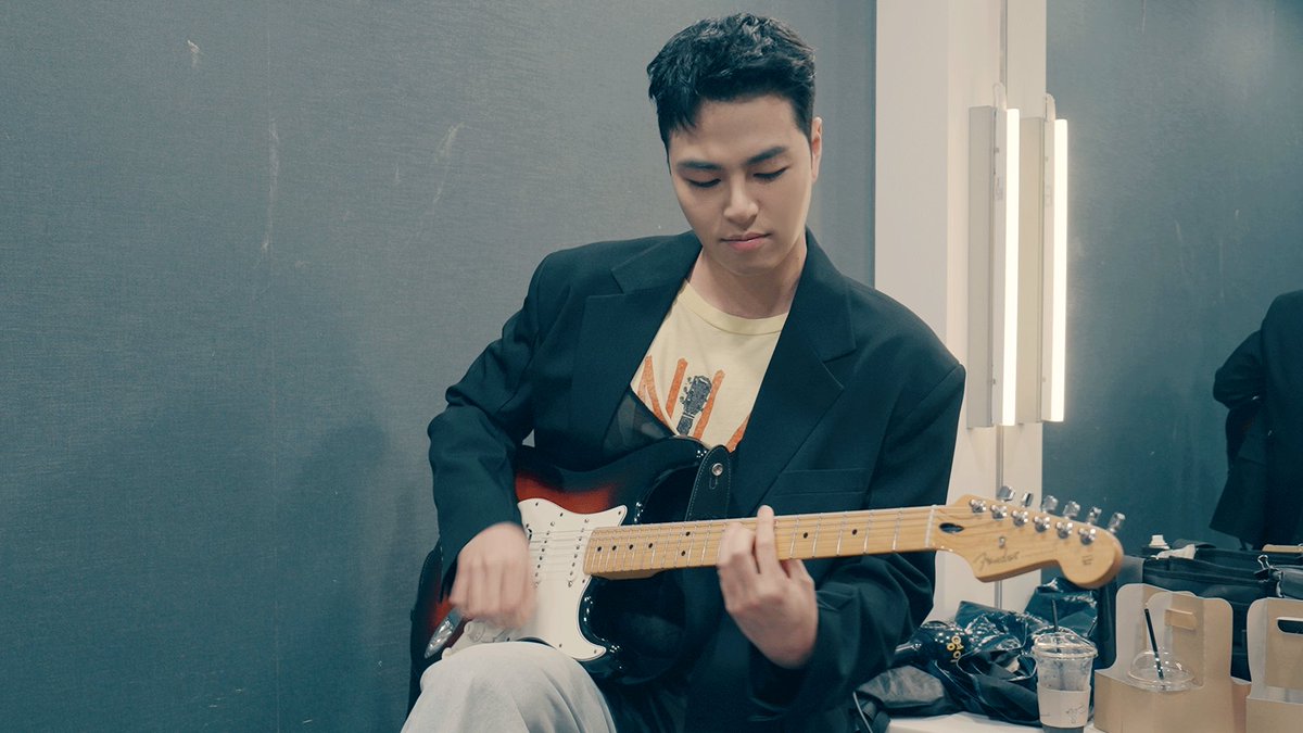 [#NOTICE]

[🎥]

JU-NE(구준회) - "나 홀로"  음방 대기실 Behind

🔗 youtu.be/PDsJuCjPqo8

#JU_NE #구준회
#멍 #BRUISE
#나홀로 
#엠카운트다운