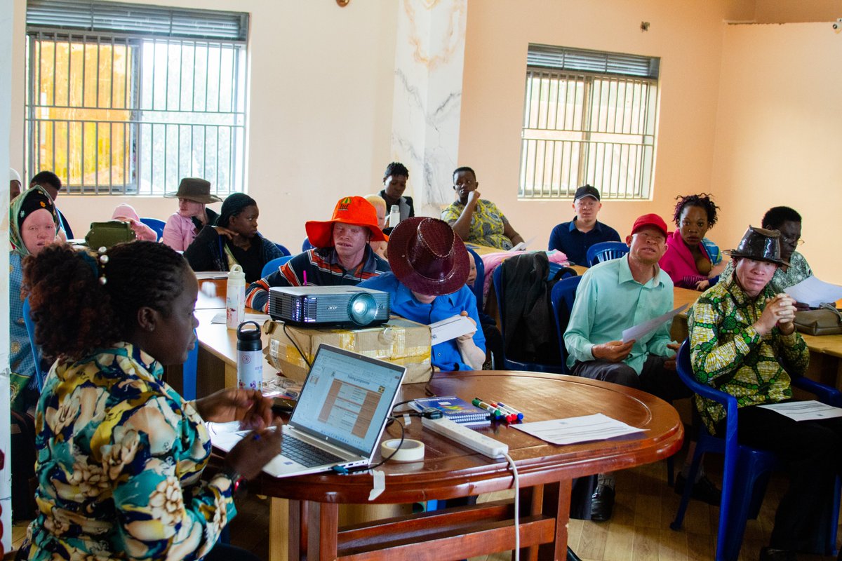 albinismumbrell's tweet photo. @albinismumbrell also conducted a two day SHRH training for persons with albinism and health care workers in Kayunga district aiming at providing more understanding of #SRHR to health care workers, parents and persons with albinism in the district.
#SRHR #ActionForAlbinism https://t.co/qlSSVeFzU3