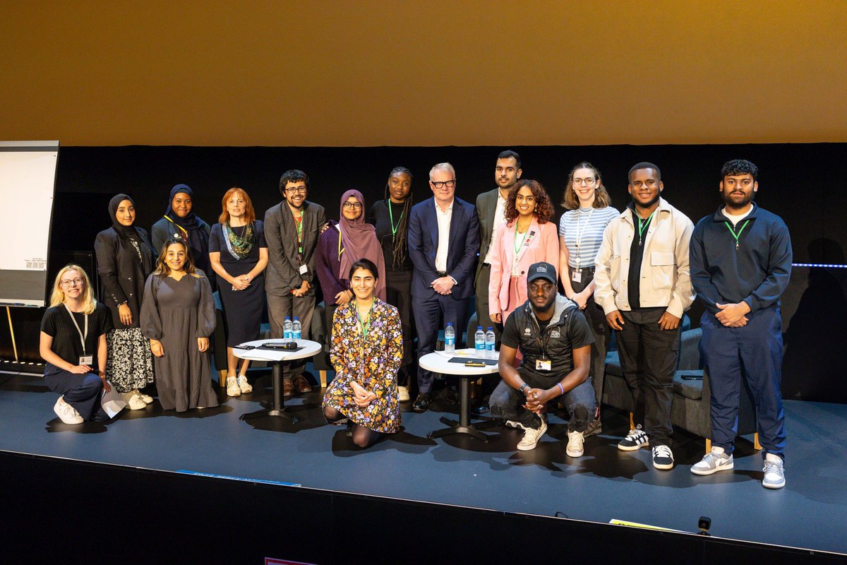 wmyoungboard's tweet photo. 🎉 Today we're reflecting back on a fantastic Race Equality Youth Summit last week at Birmingham's @millenniumpoint 

Hundreds of young people, voluntary sector colleagues, and industry professionals gathered to explore ways to tackle race equality in the West Midlands 💪 https://t.co/OWZBXsX81C