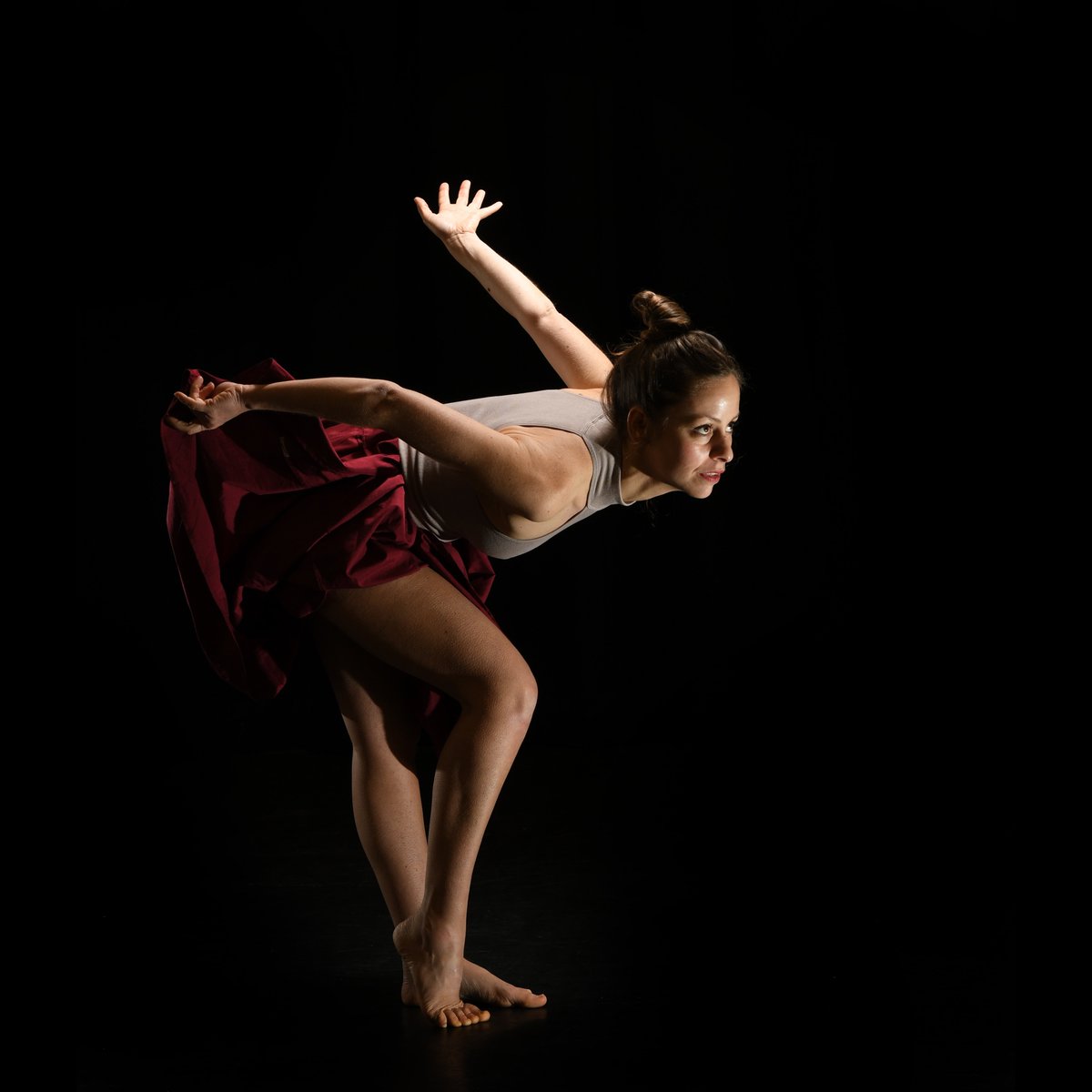 Prepare to be amazed by the sensational #InBloom by the extraordinary <a href="/alinecostadance/">Aline Costa - Dance</a> 🍏

Breathtaking stage presence, profound sense of self &amp; those eyes left us utterly spellbound!

<a href="/ShakespeareNP/">Shakespeare North Playhouse</a> studio was gorge too! 👏👏👏👏👏

Don't miss out -tonight &amp; tomorrow 7:30pm!