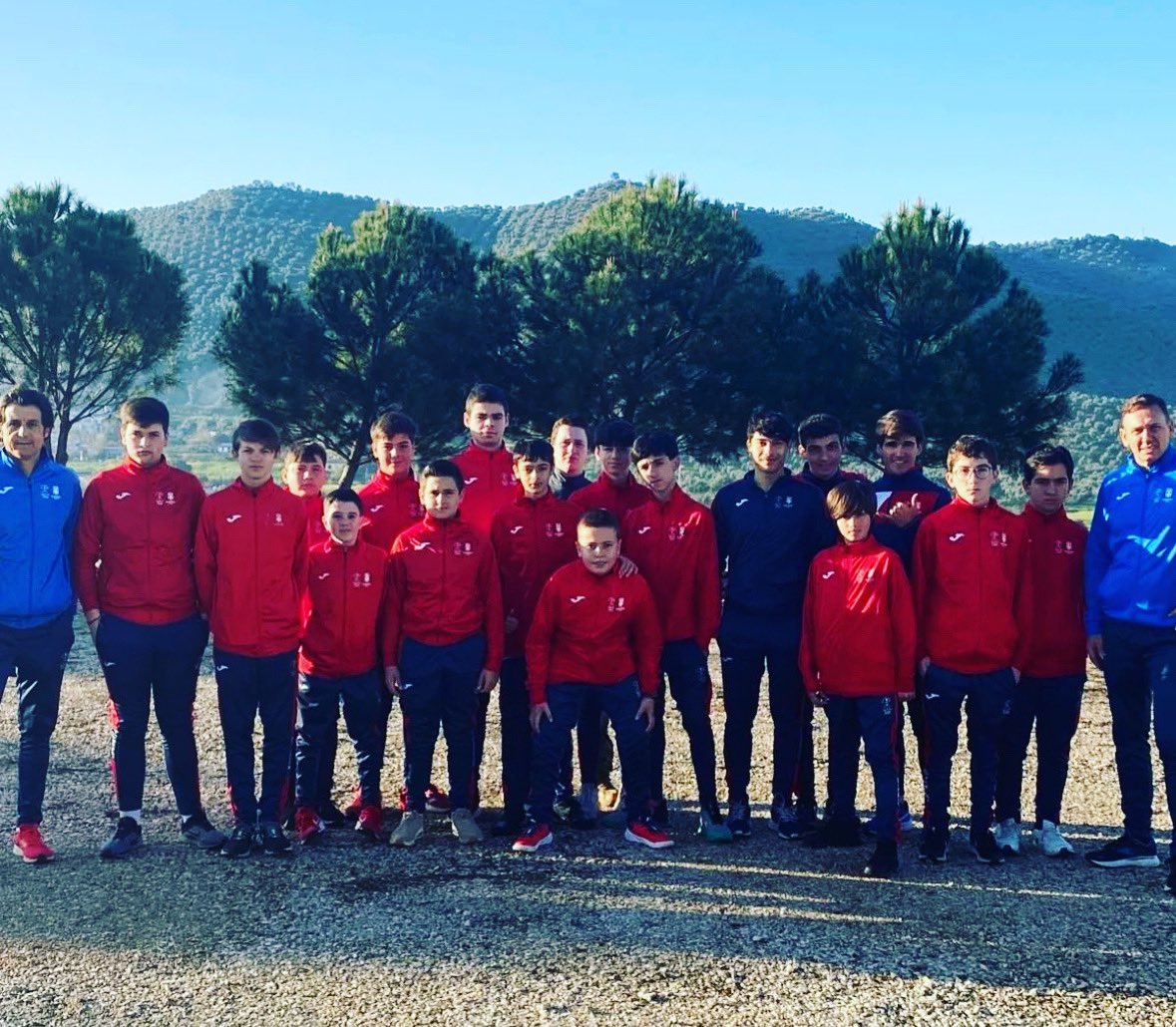 Hoy la ilusión tiene una cita en Roquetas de Mar. A las 21.00 horas, con entrada gratuita, clase práctica. Tu presencia es un empujón para el futuro. Te esperamos