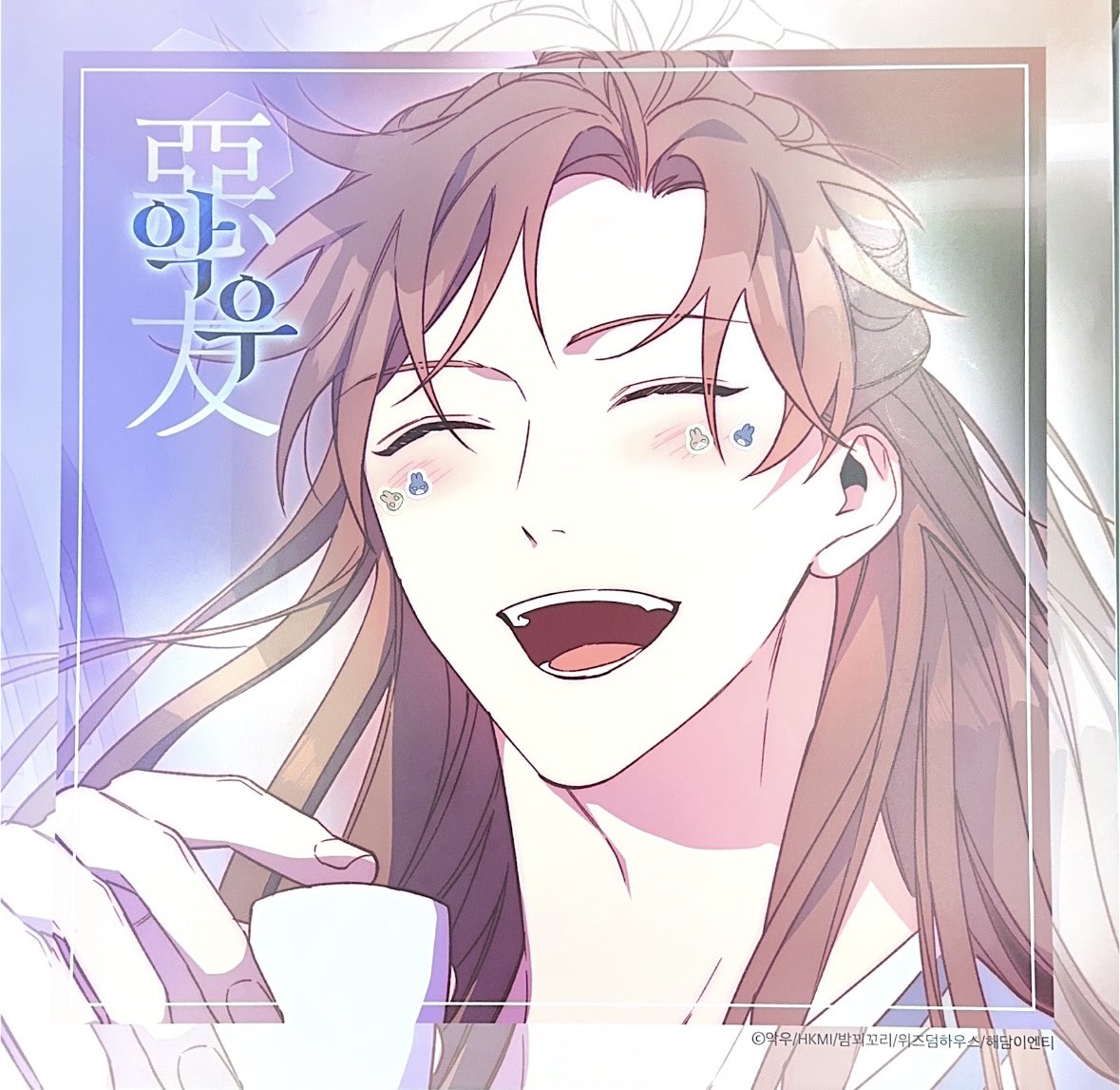 테이블에 담당자님이 구매하신 스티커 굿즈 올려놓고(붙이진 않음) 이리저리 배치하며 건이랑 하운이의 아이돌미에 감탄했습니다…
최애 장면 포카도 뽑아서 그대로 우화등선할뻔했어요😂🥳
좋은 콜라보 감사합니다❤️🌟💕🌸🌷🌺 너무 행복한 시간이었어요