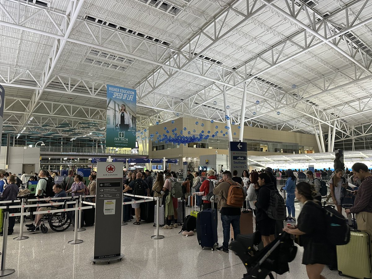 Companies around the globe are experiencing outages due to a glitch from the cyberstrike software. It’s even impacting operations here at <a href="/INDairport/">Indianapolis International Airport (IND)</a> You can see quite the lines and crowds forming at this early hour. We’re LIVE this morning with the details <a href="/wrtv/">WRTV Indianapolis</a>