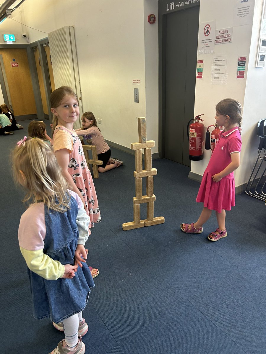 Delighted to work with <a href="/TippLib/">TippCoCoLibraries</a> in Cashel &amp; Tipp Town to provide sessions for National Play Day. The theme was ‘Time to Play’. The children played games &amp; were given opportunities to work together to be creative.