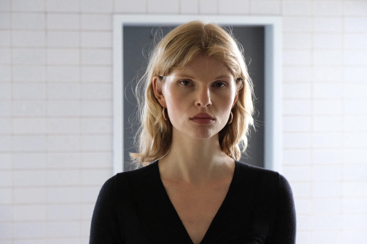 Jana Gäng erhält für ihre Artikelserie „Ist Stuttgart eine Abrissstadt?“ eine Besondere Auszeichnung beim @BDABund-Preis für Architekturkritik 2024. Die Jury lobte die tiefschürfende Recherche + den investigativen Biss der Volontärin von <a href="/StZ_NEWS/">Stuttgarter Zeitung</a>  <a href="/StN_News/">StN_News</a> Foto: © Richard Múdry