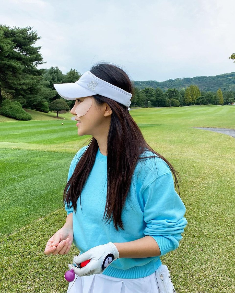 _Cryptohell_'s tweet photo. The cool summer is more suitable for playing golf. https://t.co/6K1gnfbFbT