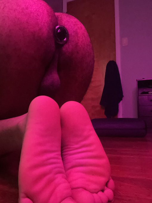 FREAKY FRIDAY   Red or Blue ❗️❕❗️❕#nsfwtwt https://t.co/P9ZGQwaiU1<a href="/tag/nsfwtwt"class="tags">#nsfwtwt</a>