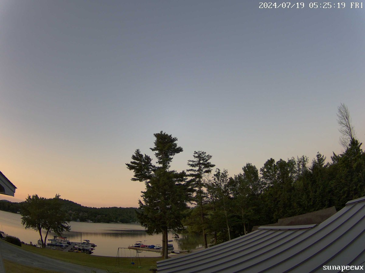 sunapeewx's tweet photo. 19 Jul 2024—Good morning #Sunapee. The sunrise this morning was at 5:25 AM. The forecast high for today is 80ºF #NewHampshire #weather #NHwx https://t.co/TYTLWxIXhC