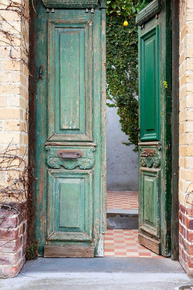 "Yarınların ne getireceğini bilemezsin. Umut et, dua et, tevekkül et."
#DünyaFenerbahçelilerGünü 
#MilletYasayaEvetDiyor 
#siber