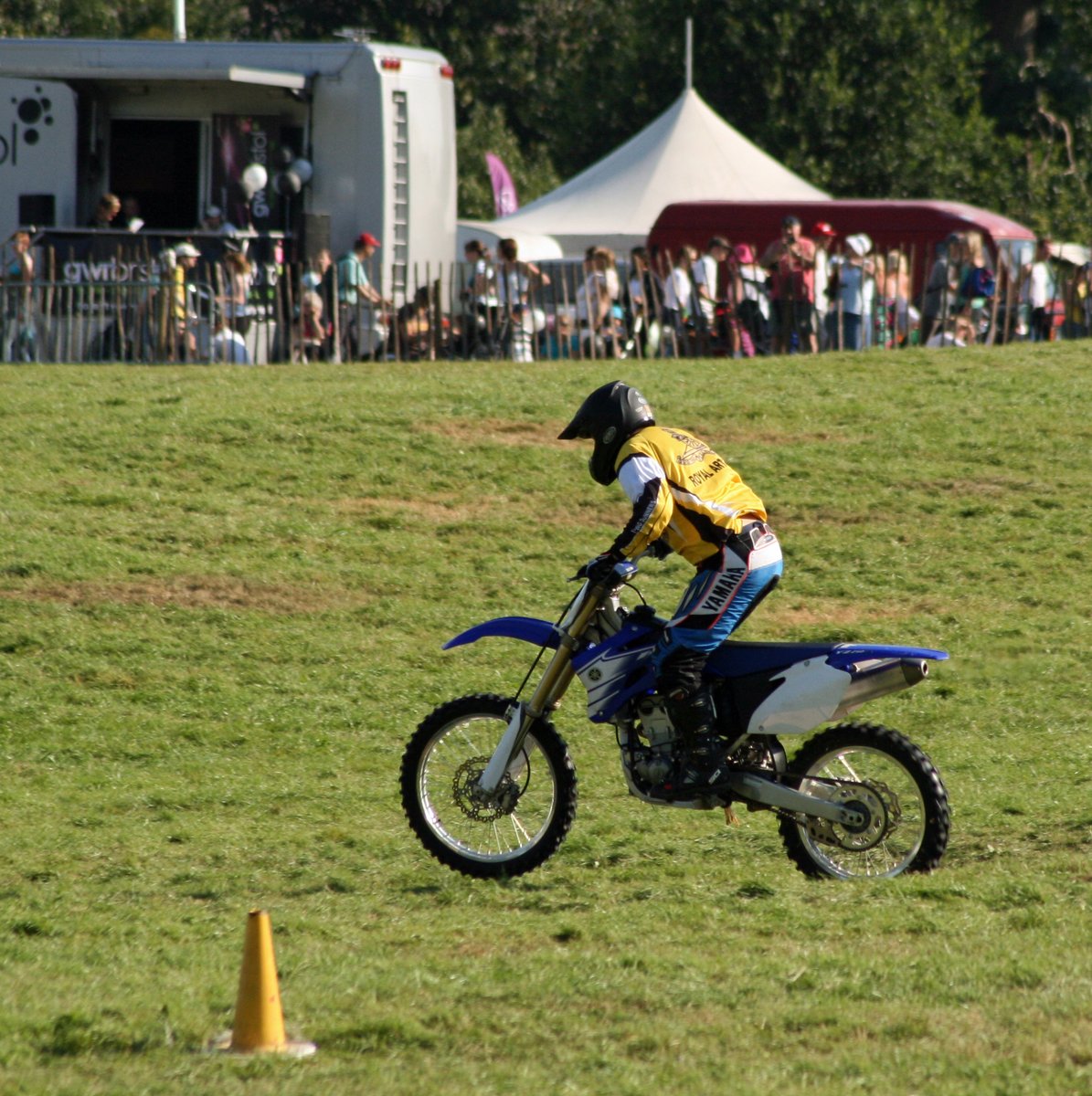 ScPhotogallery's tweet photo. The On Two Wheels Challenge.
I entered these pictures and got to Elite Level. 
#photography #GuruShots #twowheels #motorbikes https://t.co/B7NKxa9Ffw