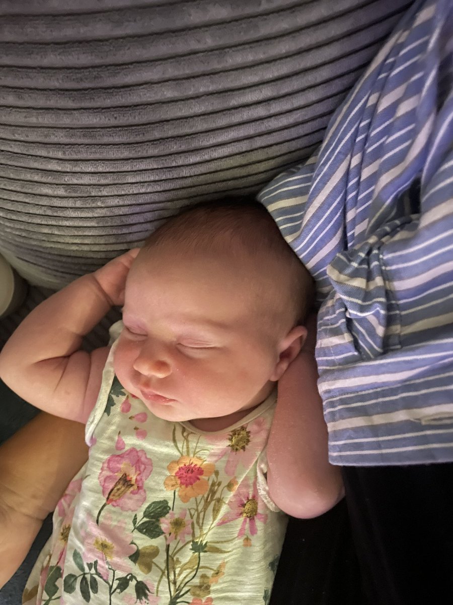 asht_chamba's tweet photo. No @LDNsCall this year for me, FOMO is real. 
but having this one in my arms is totally worth it. 💖🥰 https://t.co/qdvNmxVLSX