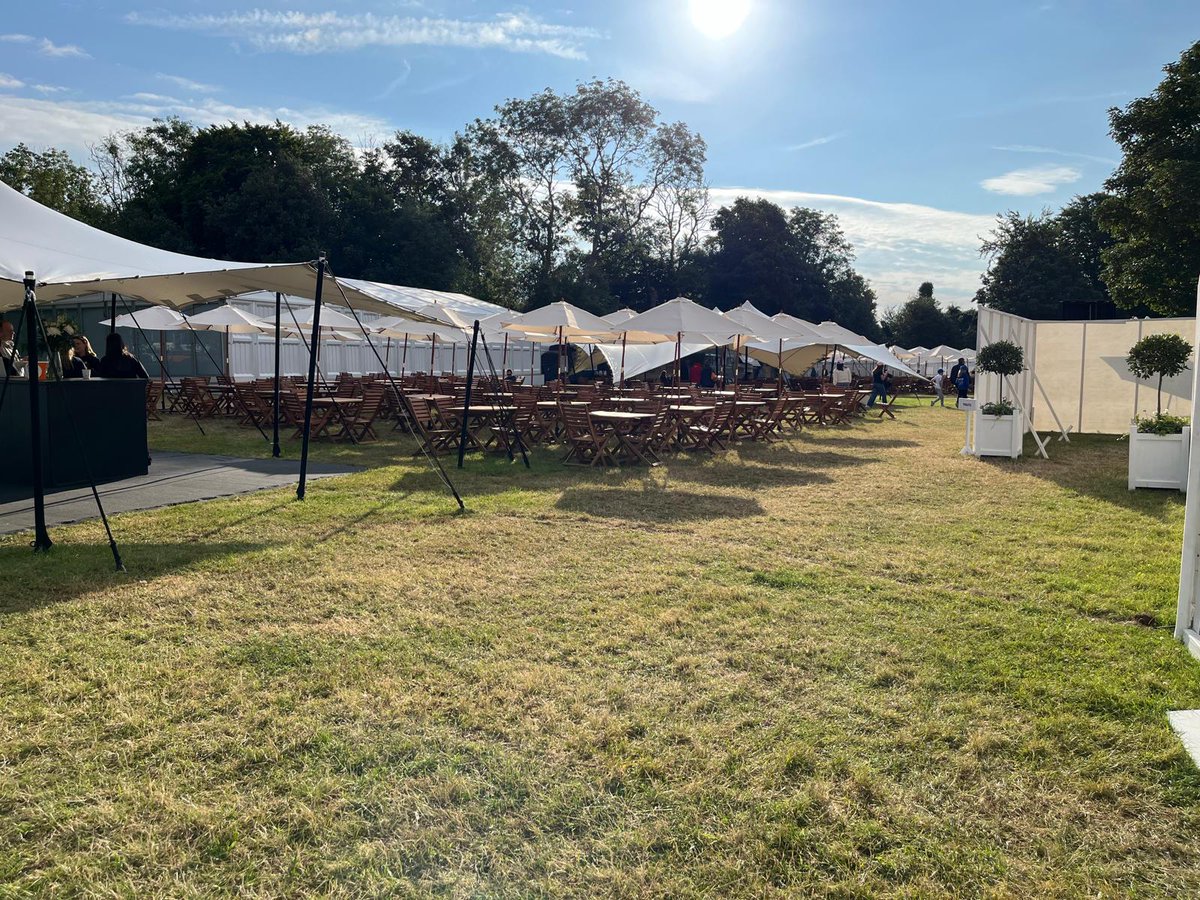 spaceworksuk's tweet image. Hardwood patio sets with parasols are always in demand for major events such as the Goodwood Festival of Speed.

#goodwood #spaceworksuk