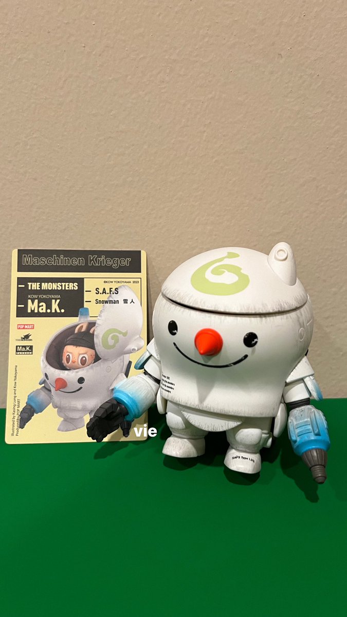 vie9785's tweet photo. What i got today from #popmartindonesia
Omg never knew there is #labubu street dance edition before until i saw there … shuo shuo got a companion 🤭🤭💚💚💚, got my first fluffy labubu and snowman bot labubu for hubby. He’s a fan of Ma.K. Should have bought 1 set 🥹
#WangYibo https://t.co/fF8xpA6nRD