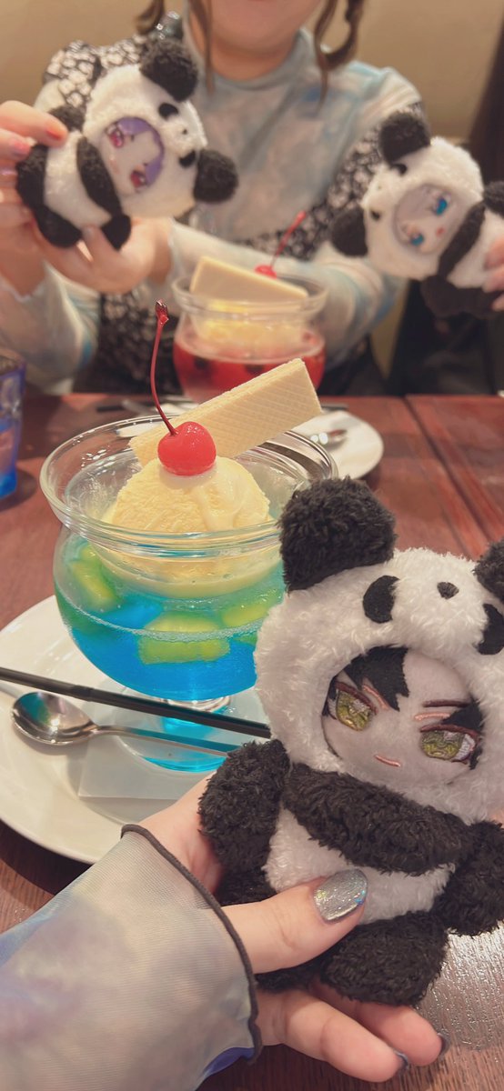 Nekosuke19's tweet photo. ぬい本体からお洋服まで作った深空女たちの誕プレ無事渡せた〜！！！
思い立ってから1週間で4体はチキチキ過ぎたが今日がとっっっても楽しかったしみんなに喜んで貰えたので満足です🤗💕
みんなお誕生日おめでとう〜〜〜！！！(まだのやつもいるが😂笑笑) https://t.co/PCxsGuFbWo