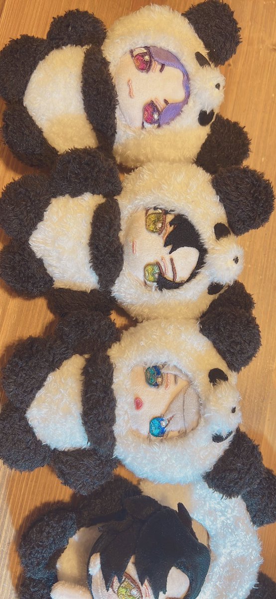Nekosuke19's tweet photo. ぬい本体からお洋服まで作った深空女たちの誕プレ無事渡せた〜！！！
思い立ってから1週間で4体はチキチキ過ぎたが今日がとっっっても楽しかったしみんなに喜んで貰えたので満足です🤗💕
みんなお誕生日おめでとう〜〜〜！！！(まだのやつもいるが😂笑笑) https://t.co/PCxsGuFbWo