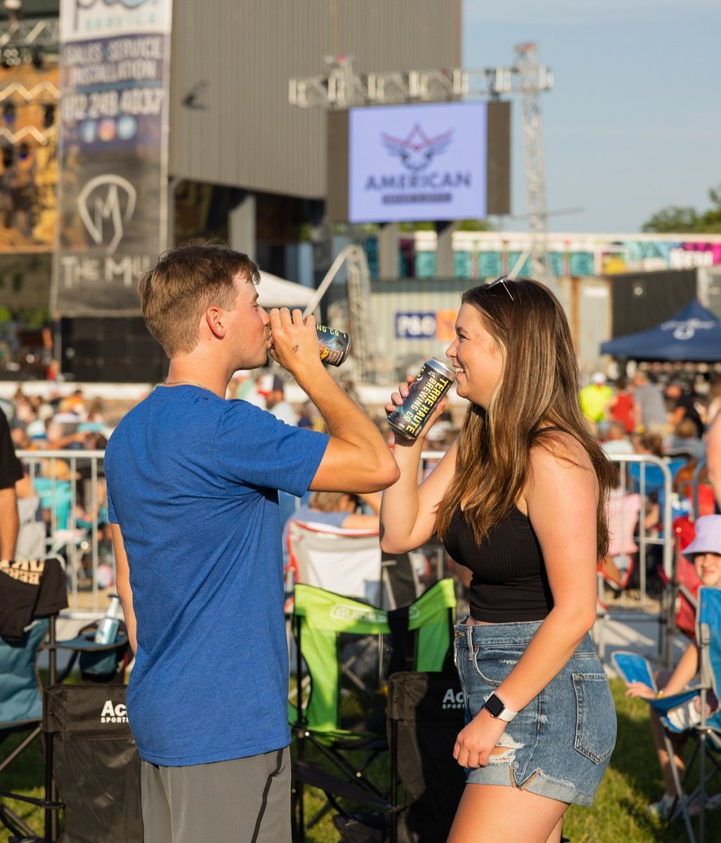 thbcbeer's tweet image. Brb, adding some flavor to your next concert 🍺🎶