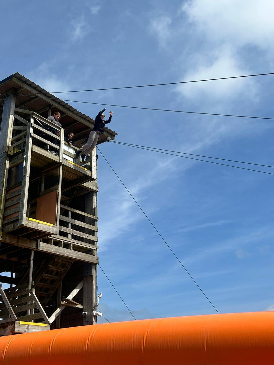 KHS 3-19 WELSH tweet media