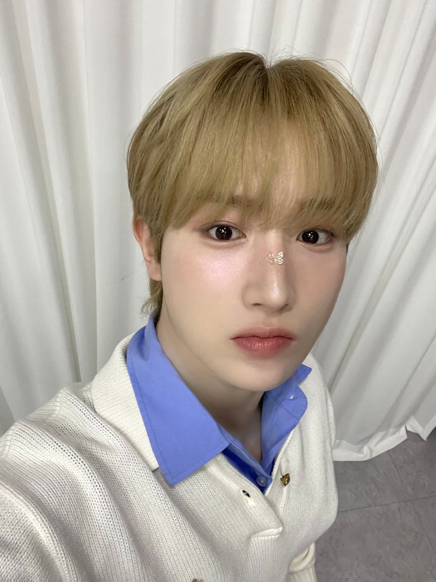 TPST_twt's tweet photo. [#혁] 머리색 어때?🤍👋 https://t.co/ElwlXD1vlS