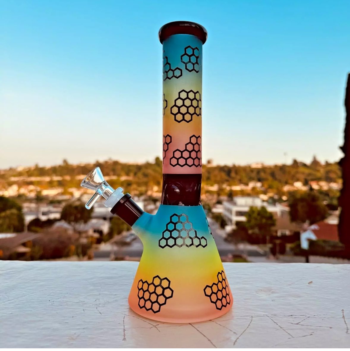 SMOKE SHOP tweet media
