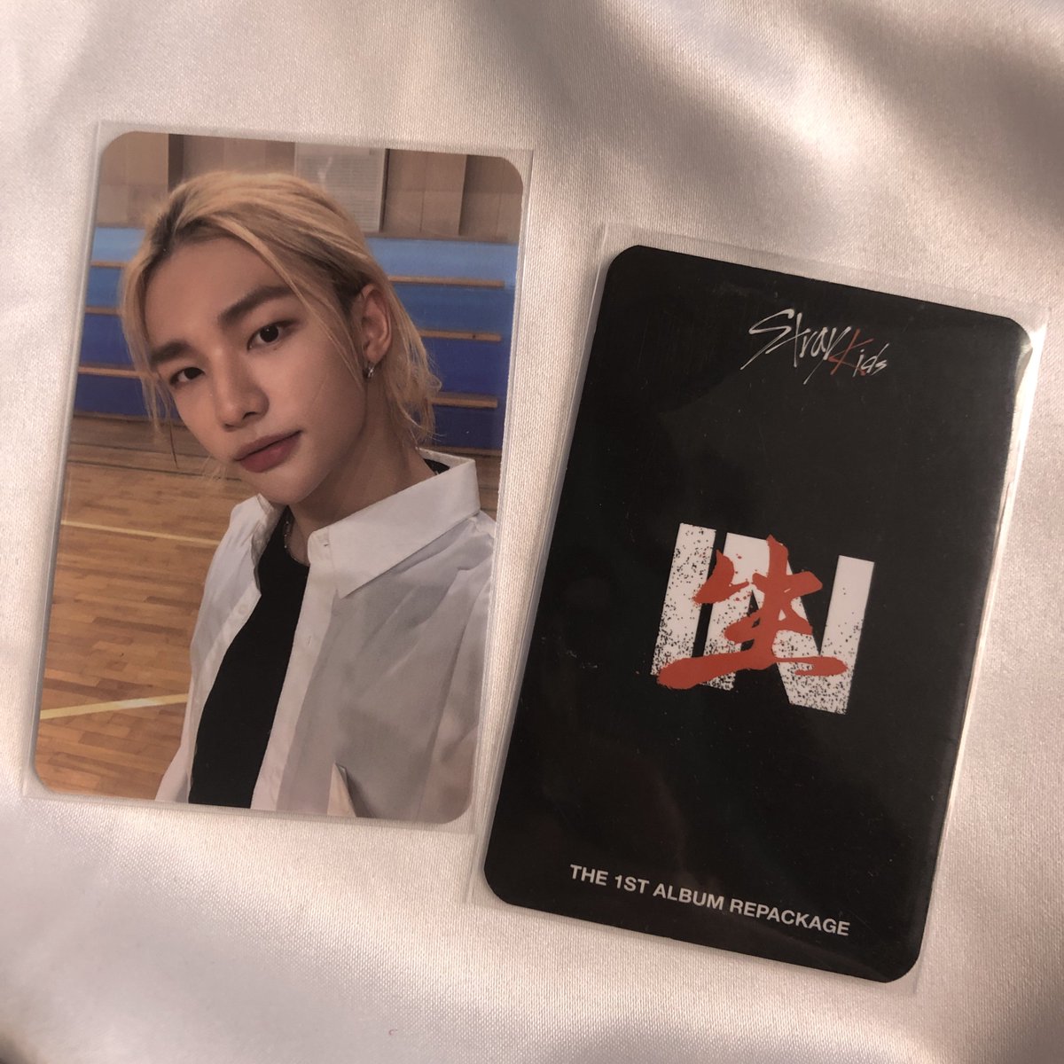 rianahyune's tweet photo. ꒰ want to sale // wts // lfb ꒱˖♡  

✧ hyunjin appmus inlife pc 
— 850.000 IDR
can take each and negotiable 

stray kids skz photocard apple music in life 스트레이키즈 양도 포카 양도 스키즈 현진 #wtsskz #skzsell #pasarskz #ตลาดนัดStrayKids https://t.co/CXV1gg5Tpr