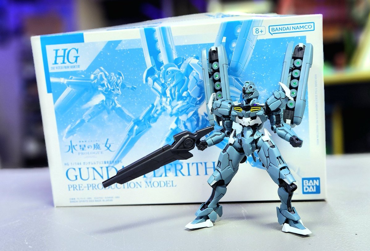 phoenixprime1's tweet photo. Had our showcase night last night at @Flynnsgamingfl! Not a big turnout, but some cool kits on display nonetheless!
Also got in my Pbandai kit I waited 6 months for that I finished last night! Gonna put it on a nice pose stand soon!
#gunpla #Gundam #showcasenight #showcase https://t.co/C6ZmVE4xL5