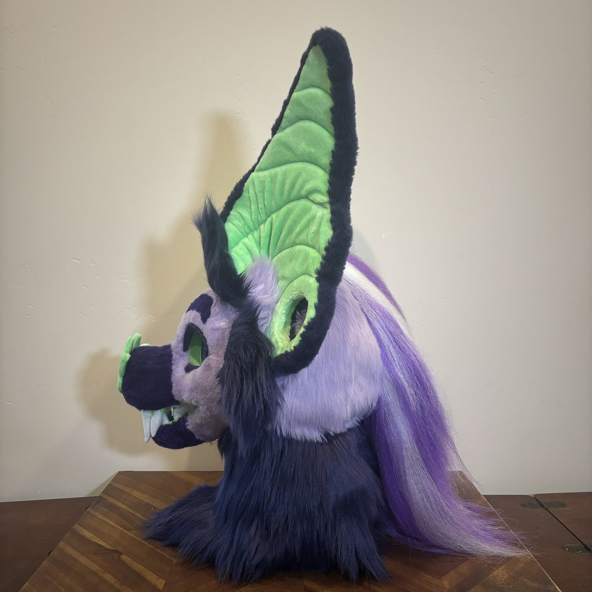 BitingBatStudio's tweet image. Finished up the CREATURE and will be running around at #AWU2024 🦇