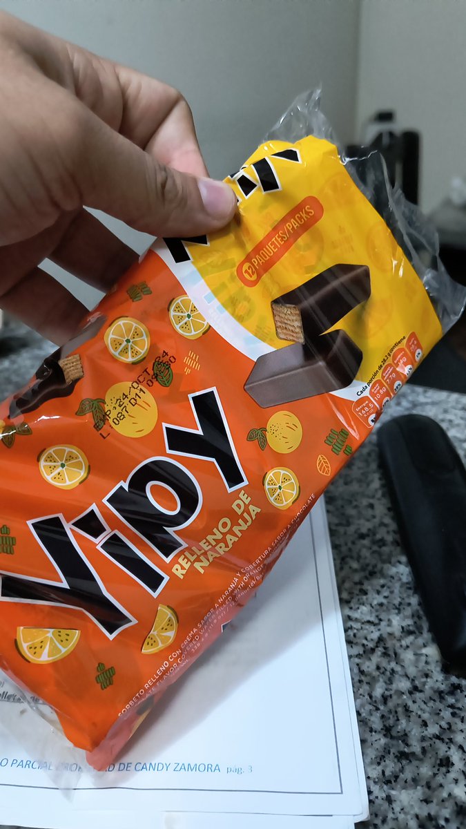 AleCabrera88's tweet photo. @NellaZ vierasssss...

Use la base de galletas NYC de Oreo de la chef Candy y remplace las oreo por yipy de naranja....

No me van saliendo unas galletas de naranja holandesa épicas.... Te recomiendo esa combinación https://t.co/PmkWKyPUNY