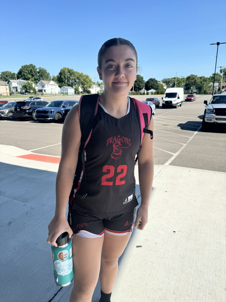 HayleePryor24's tweet photo. Reppin @2026OVDragons this week!  @SelectEventsBB #thefinale @NookBasketball https://t.co/h20JabFmVv