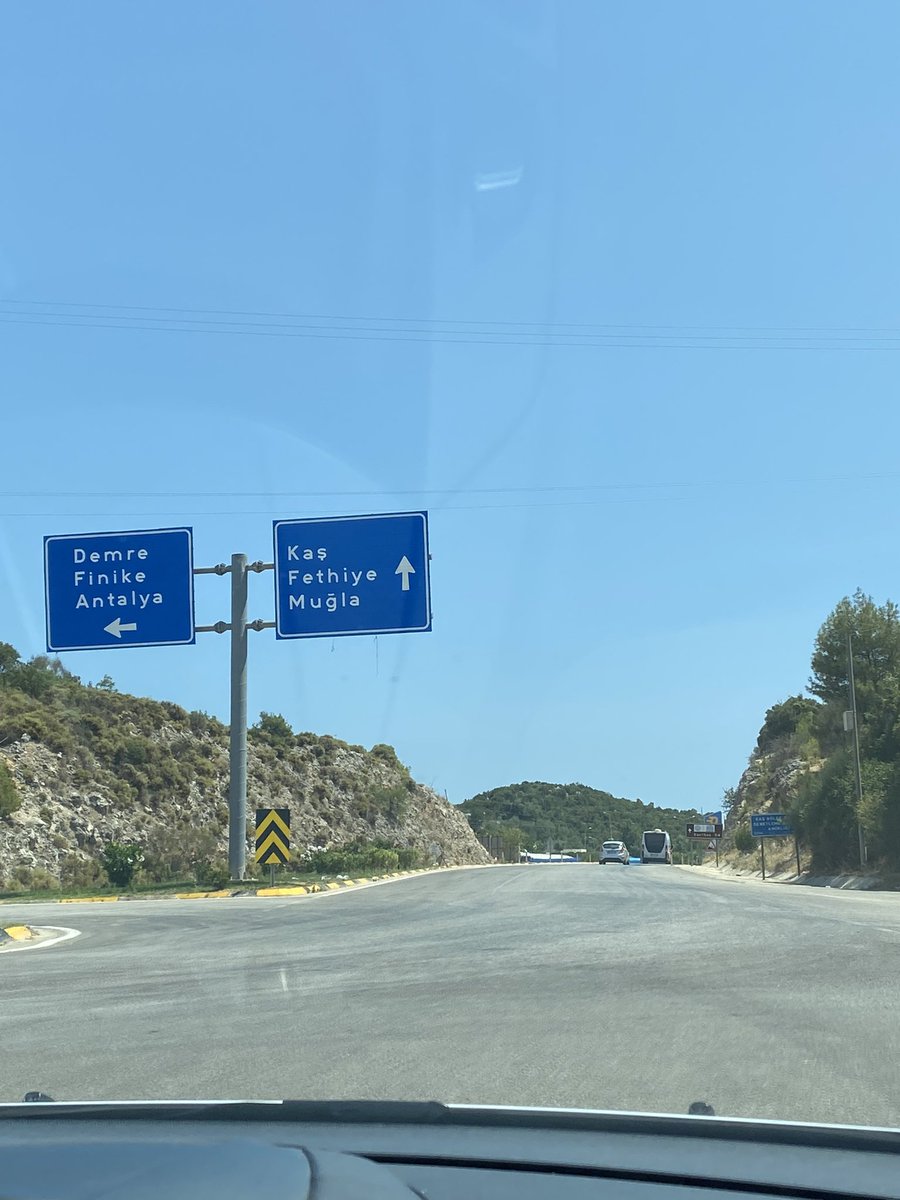 Manitayla kaş yolu, yan koltukta müzik işlerini halletmece tweeti sırası bende bu hafta