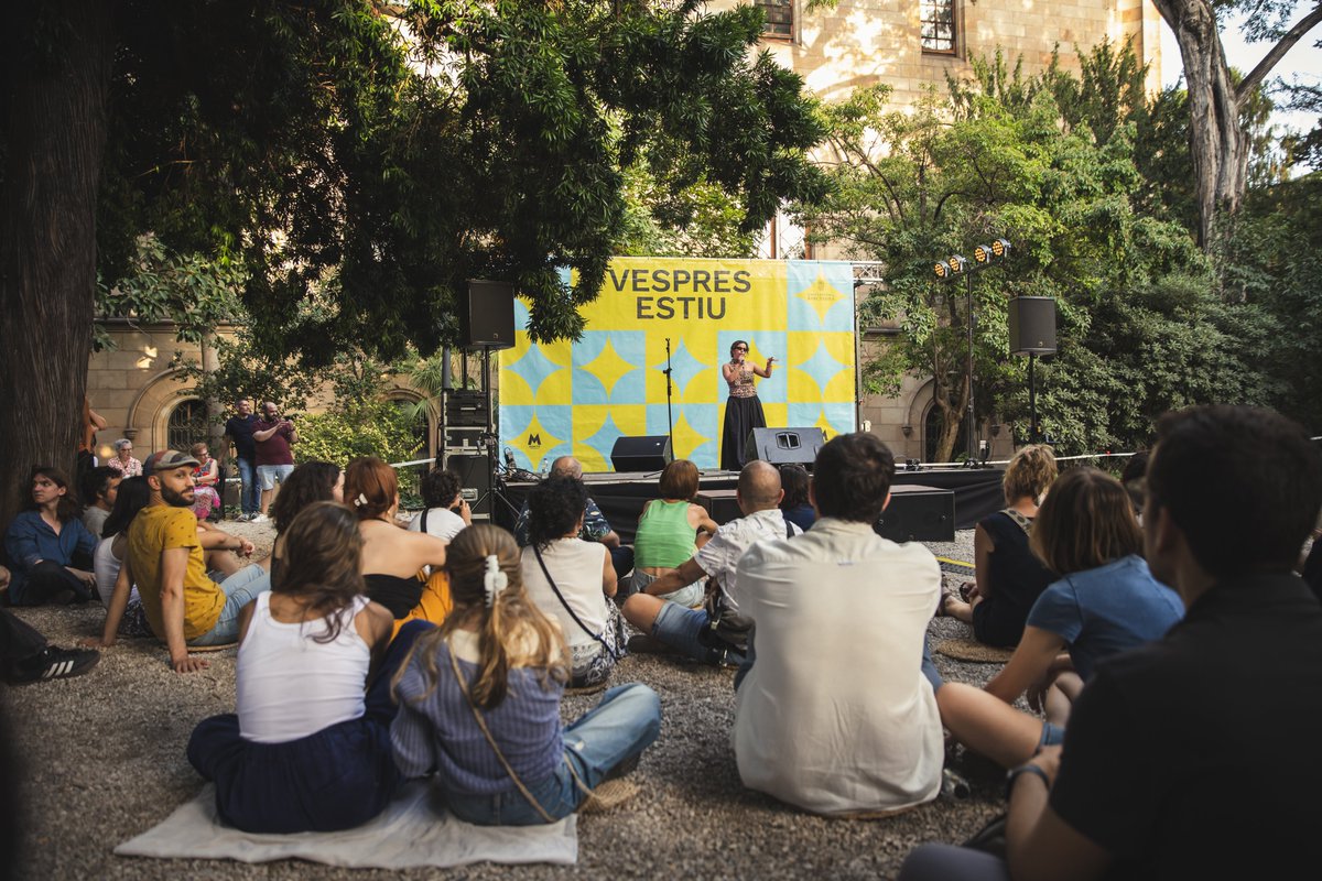 Els Vespres de la UB tweet media