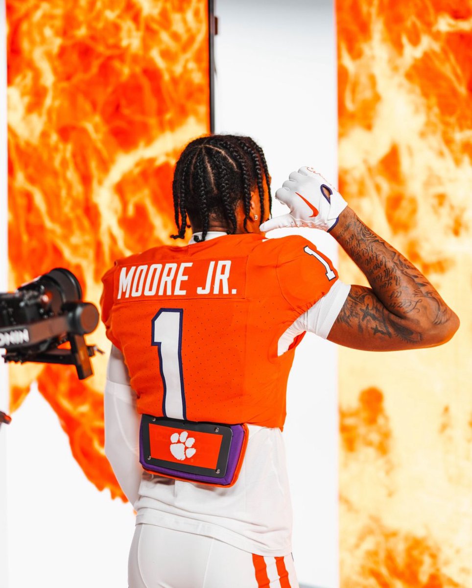 tjmoore305's tweet photo. Year 1 https://t.co/US2KcU3A4t