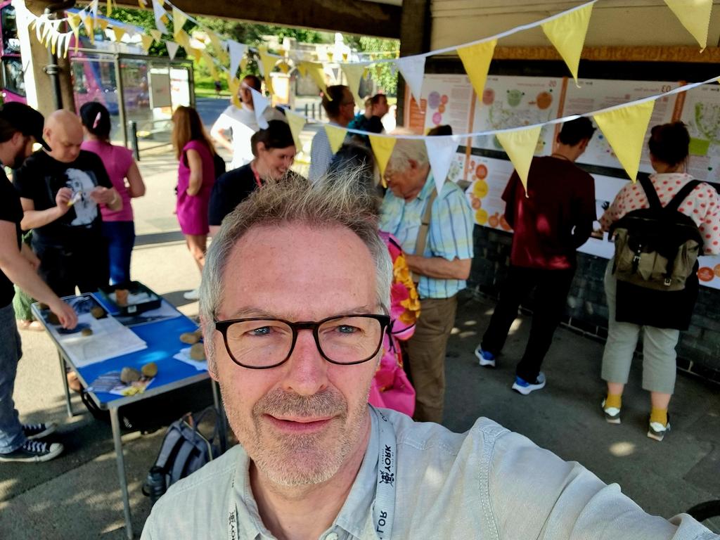 anthonysclarke's tweet photo. A hive of activity at Walmgate Bar yesterday, a chance for residents &amp; those interested to share thoughts &amp; help shape the #NewWillowHouse development that will provide new homes &amp; area improvements to #SouthWalmgate. More info - https://t.co/VS0FyYeSRP. https://t.co/iu2lhaf0te