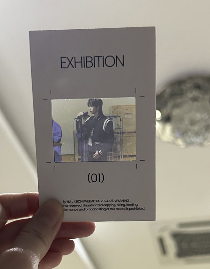 gomigo_shop's tweet photo. #YOOKSUNGJAE 
[EXHIBITION:Look Closely]

film photo + sticker ทั้ง 2 เวอร์ชั่น

set ละ 50 บาท

ราคาส่งเอกชนเหมา 30 บาท
สนใจ DM 

------------------------------------------
ตามหาสินค้าพร้อมส่งของทางร้านได้ที่ >> #gomigoพร้อมส่ง

#ตลาดนัดเมโลดี้ #ตลาดนัดบีทูบี #ตลาดนัดBTOB https://t.co/xAIXXuv5Bf