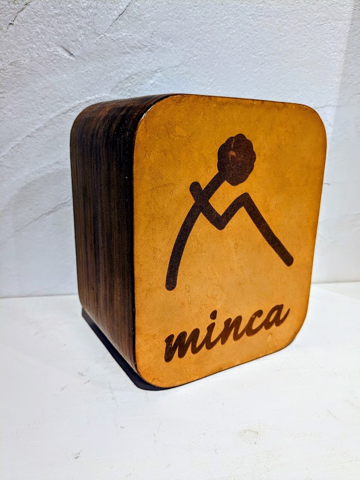 leatheraward's tweet photo. 【ショップ】
「#minca」

注目エリア #北千住 の人気ショップ
「minca」が
#足立の花火 が行われる
7月20日 1日限定で
スペシャルキャンペーンを実施！

レザーサンダルをはじめ
#栃木レザー を使用した上質な革製品が
ハッピープライスに。
このチャンスをお見逃しなく！
https://t.co/Dhki6ZwaOz https://t.co/sgnvHGTCsM