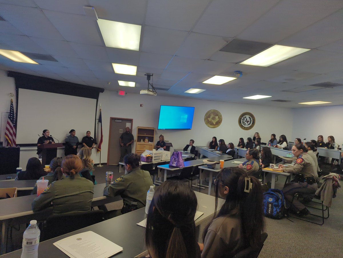 FBIElPaso's tweet photo. Kicking off the First Annual #PassTheBaton Girls Teen Academy. Excited to work with our sisters with #EPCSO, #USBP, #TXDPS, #DAOffice, #DEAEP, and #ICE. The girls will learn crime scene collection, negotiations, K9 handling, drug analysis, and media messaging. https://t.co/hYGE8MXqXs