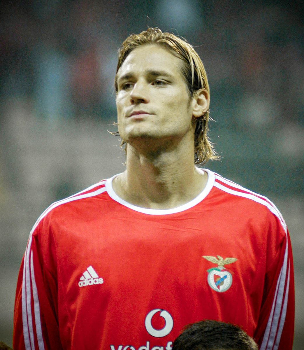 Nunca serás esquecido, Miki 🤍
Fehér faria hoje 45 anos.

#EPluribusUnum