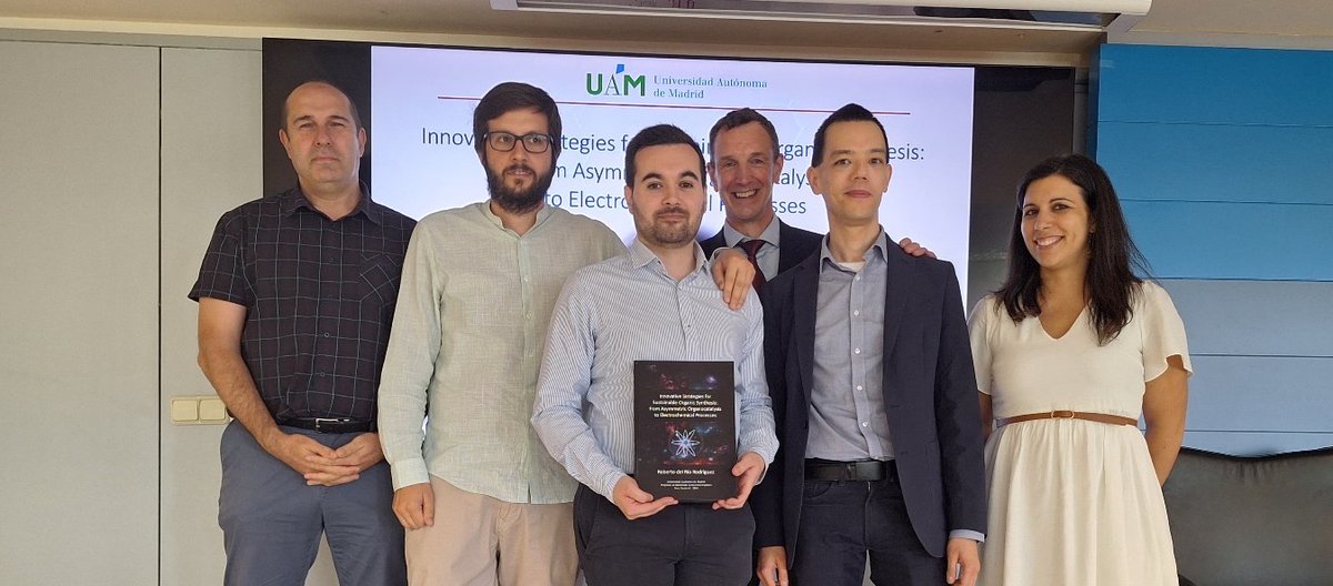 Andrew Smith (@ads10_standrews) on Twitter photo Great work from Roberto <a href="/The3RsChemist/">Roberto del Río-Rodríguez, PhD</a> during their thesis defence <a href="/UAM_Madrid/">UAM Autónoma Madrid</a> today with <a href="/KLchemistry/">Kevin Lam</a> and <a href="/scscembellin/">Sara Cembellín</a>. Great to see <a href="/jaleman2/">jaleman</a> and Jose Antonio Fernández Salas and thanks for your amazing hospitality! Great work from Roberto <a href="/The3RsChemist/">Roberto del Río-Rodríguez, PhD</a> during their thesis defence <a href="/UAM_Madrid/">UAM Autónoma Madrid</a> today with <a href="/KLchemistry/">Kevin Lam</a> and <a href="/scscembellin/">Sara Cembellín</a>. Great to see <a href="/jaleman2/">jaleman</a> and Jose Antonio Fernández Salas and thanks for your amazing hospitality!