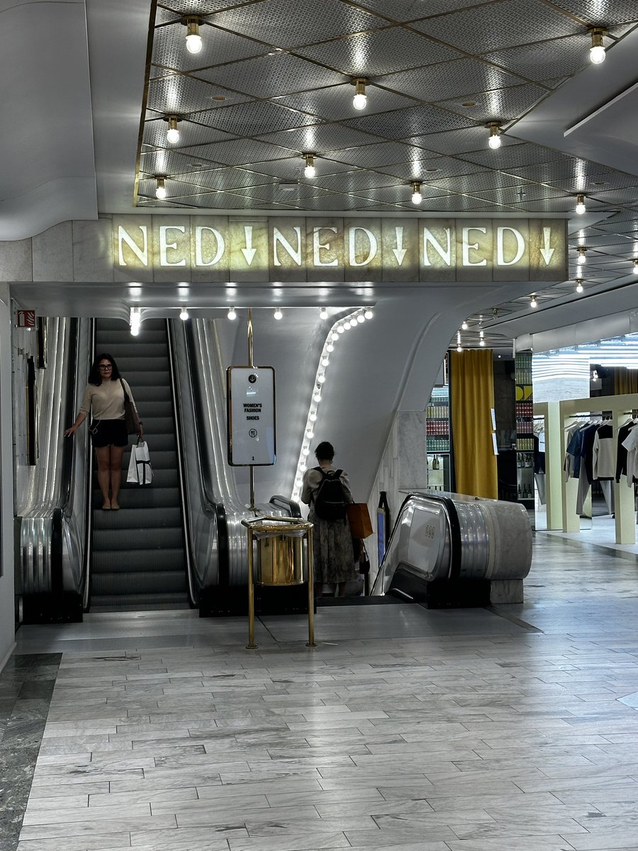 TwoBySlade's tweet photo. Me: i have to stop being so thirsty for Downstairs Ned 
Also me: https://t.co/4840VjRxSi