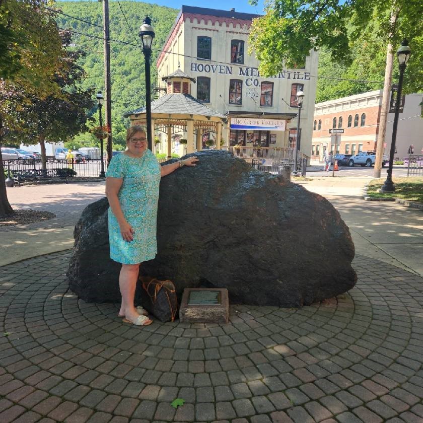 Sen_Pennycuick's tweet image. Standing by anthracite coal in beautiful #JimThorpe this morning!