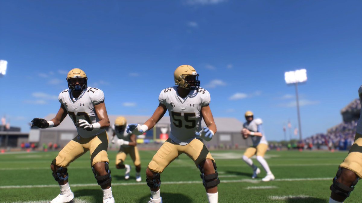 Blue Streaks making plays all across <a href="/EASPORTSCollege/">EASPORTSCollege</a> Football 25!

#MenofCarroll ⚡️ #FTC