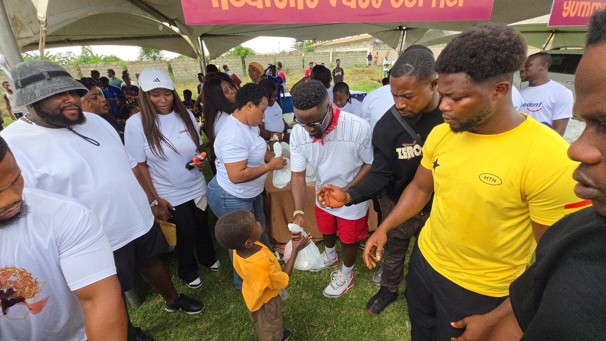 #BoysLivesMatter tweet media