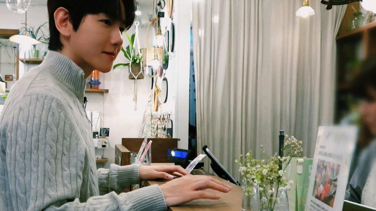 bbhsource's tweet photo. date with B. 🤎 https://t.co/BkyVy8xo3d