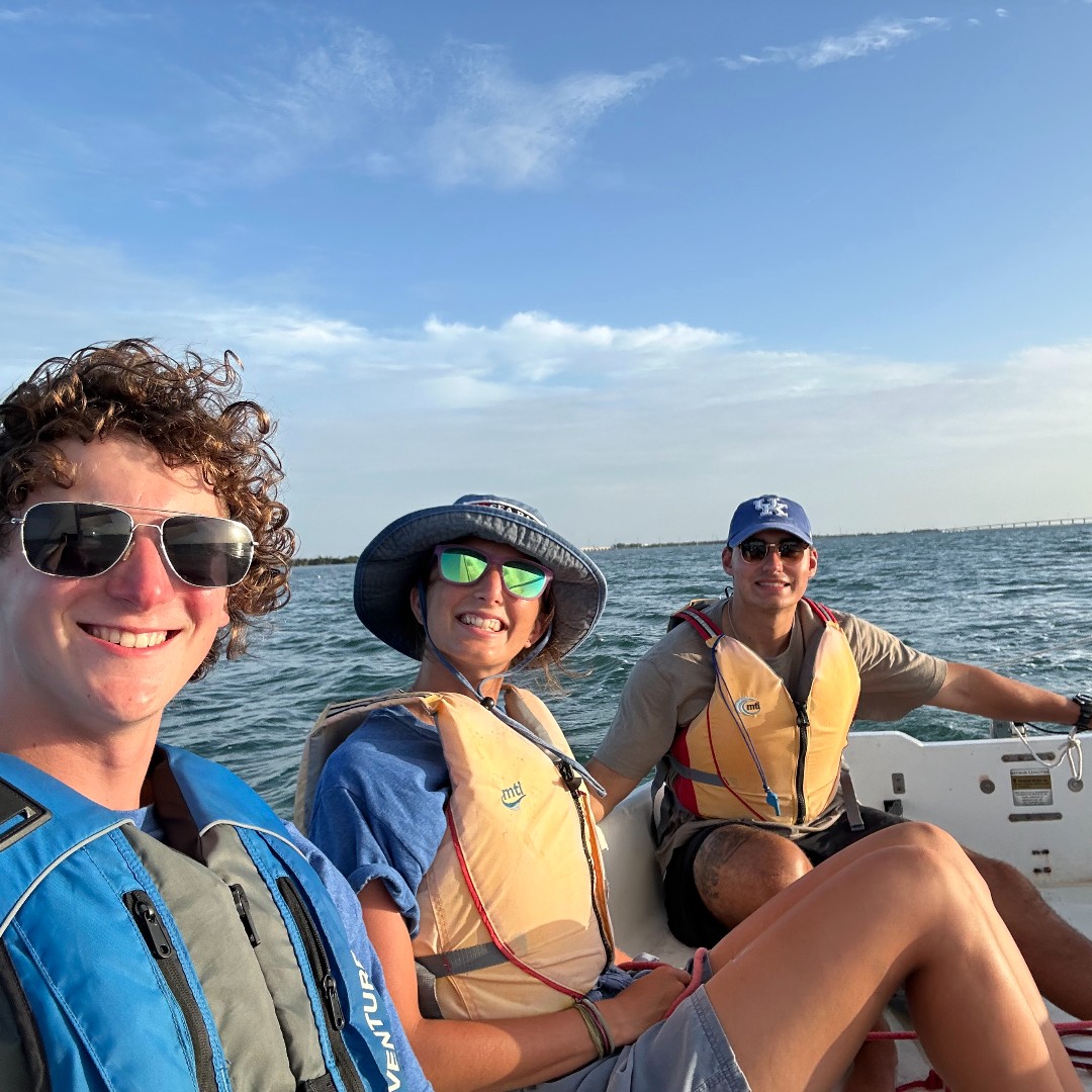 SeaBaseHA's tweet photo. Small boat sailing, a favorite pastime of the crews and staff alike at Sea Base! 🌊⛵ The open sea, the wind in your hair, the thrill of adventure - will you join us? #SmallBoatSailing #SeaBaseMain #OceanAdventures 🚤🌅 https://t.co/avRM2p1FOc